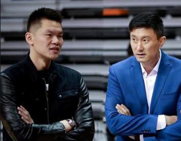 近日，辣妈陈妍希曝出一组时尚大片，同时释放清纯和轻熟的双面魅力，为夏日带来一股清风。